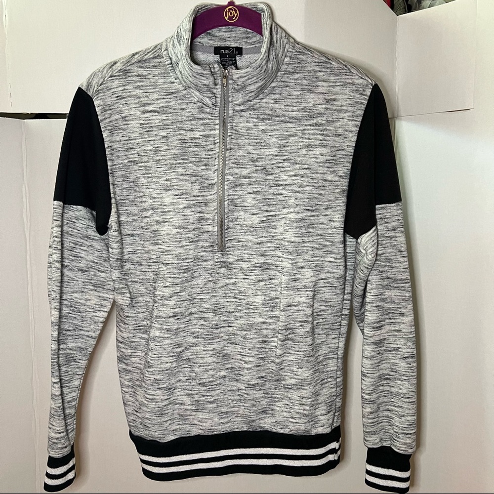 Black & Grey Pullover